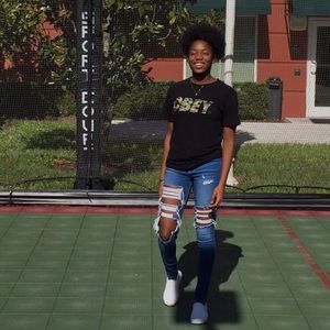 Meet your Posher, Mikayla